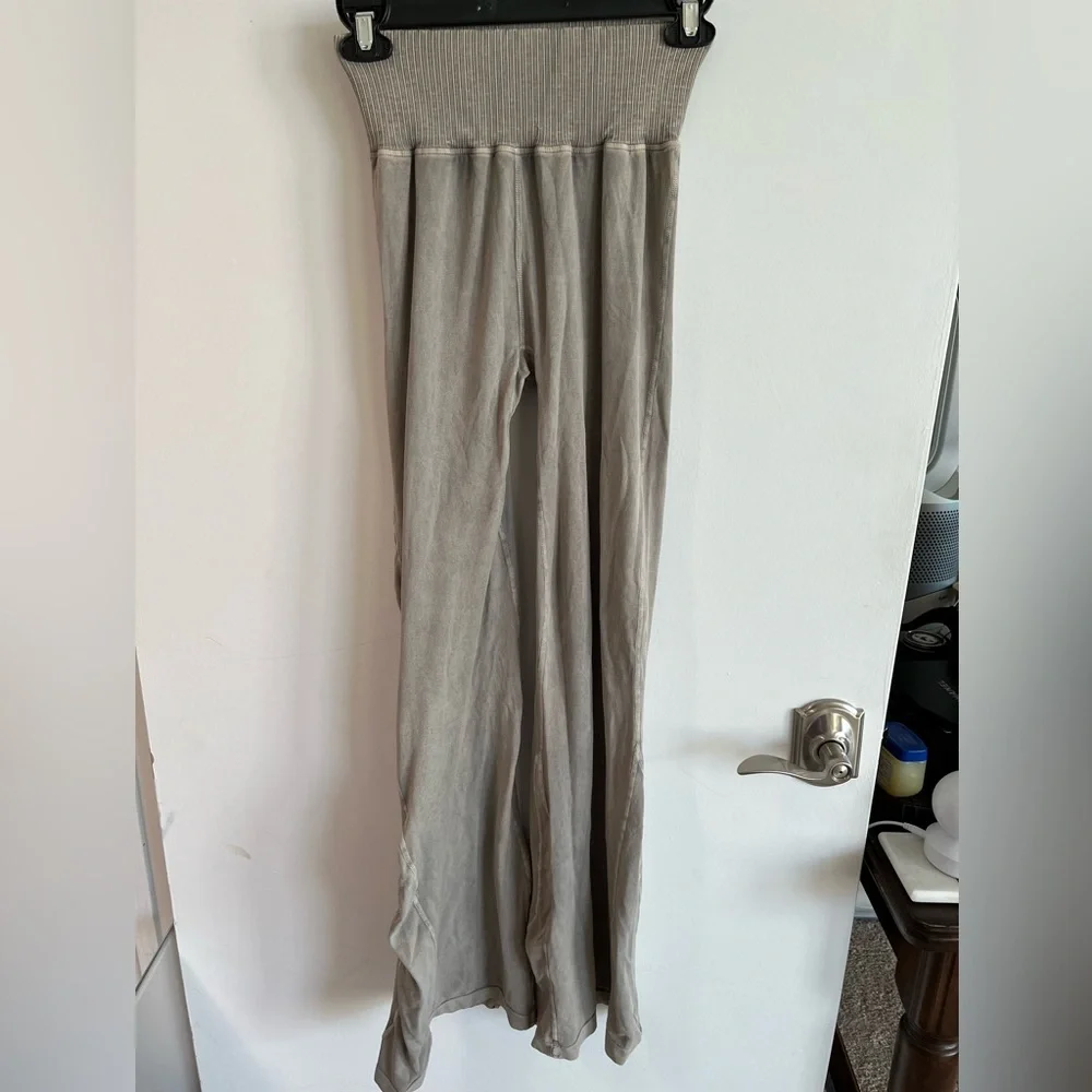 FP Movement Good Karma Flare Leggings - various sizes - Picture 5 of 9